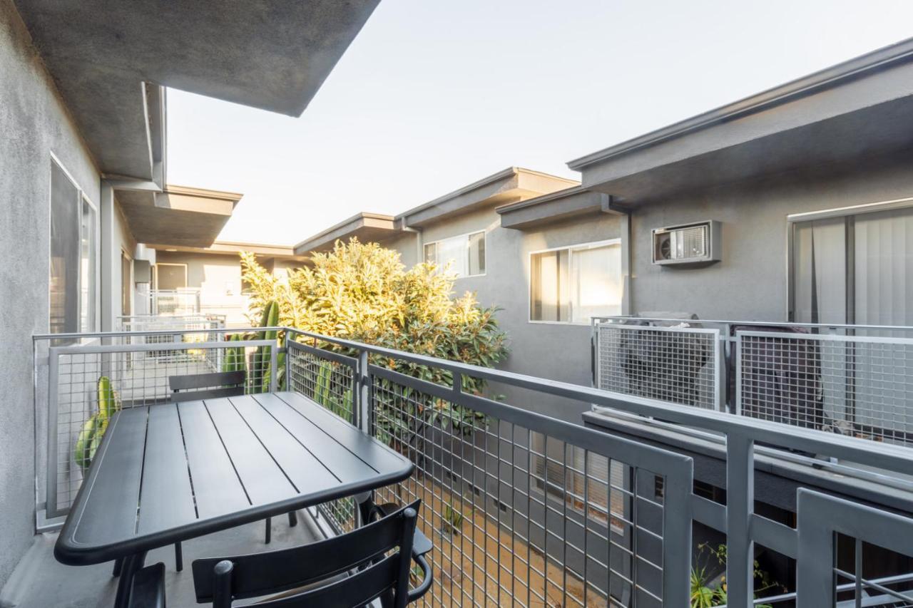 Brentwood 1br W Wd Nr Ucla Restaurants Lax-233 Apartment